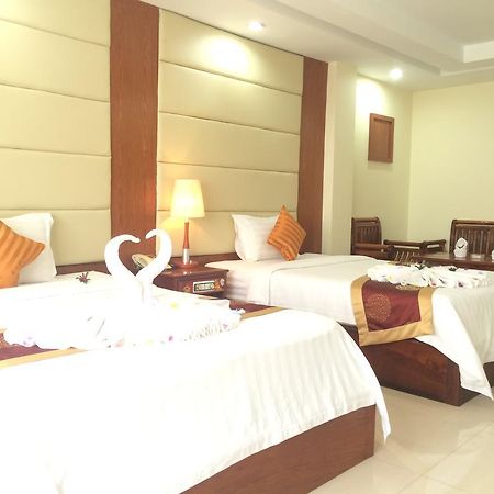 Huang Ting Hotel Phnom Penh Exterior foto