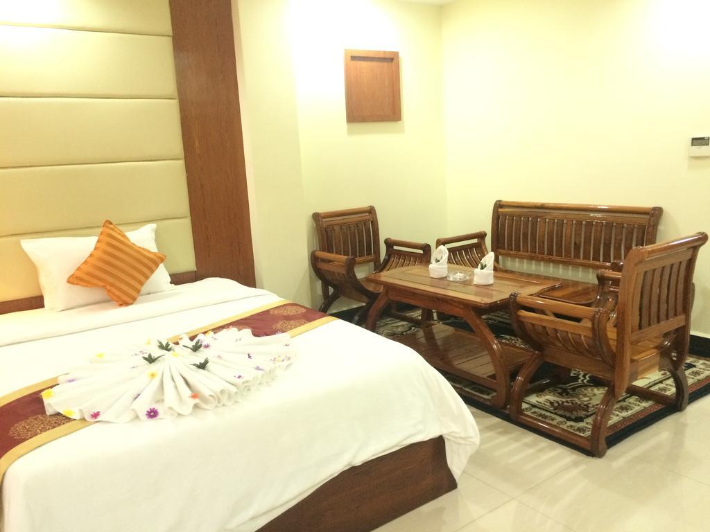 Huang Ting Hotel Phnom Penh Exterior foto